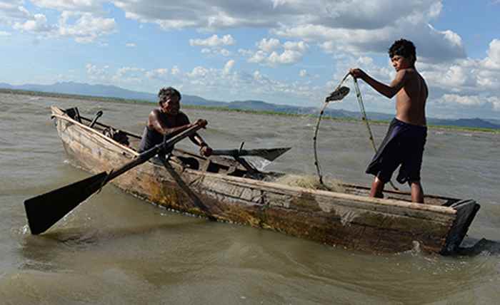 Pescadores del lago Xolotlan , en Ba. de pescadores Los hermanos Ivan y Jose Barrios.Foto Uriel Molina/LAPRENSA
